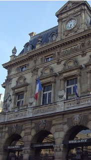A deux pas de la Mairie de Paris du 18me Jade, 95 rue ordener