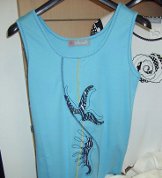 Tee-shirt bleu, Jade, 95 rue ordener